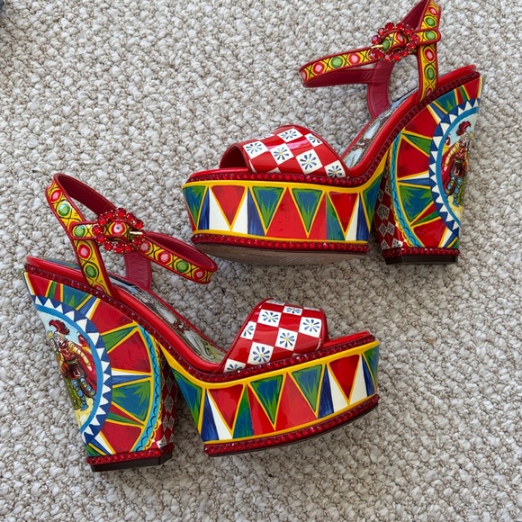Colorful Platform Sandals - Picture 3 of 8